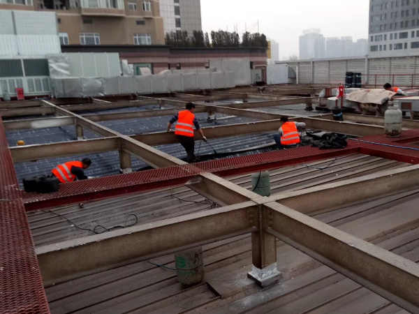 深圳防水公司：高分子聚合物液体防水材料的优越性介绍